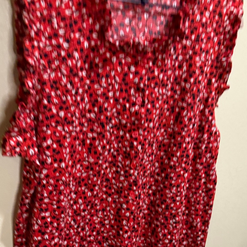 Who What Wear Size XXL Red Floral Ruffle Sleeveless Top - Picture 3 of 8
